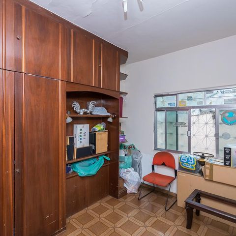 Casa à venda com 296m², 4 quartos e 2 vagas Casa à venda com 296m², 4 quartos e 2 vagasQuarto 2