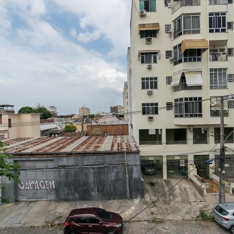 Casa à venda com 296m², 4 quartos e 2 vagas Casa à venda com 296m², 4 quartos e 2 vagasVista do salão coberto do terraço