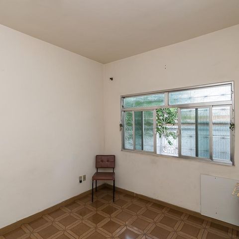 Casa à venda com 296m², 4 quartos e 2 vagas Casa à venda com 296m², 4 quartos e 2 vagasQuarto 3