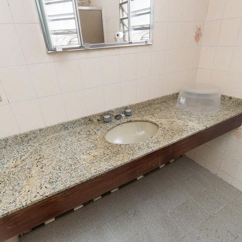 Casa à venda com 296m², 4 quartos e 2 vagas Casa à venda com 296m², 4 quartos e 2 vagasBanheiro da Suíte