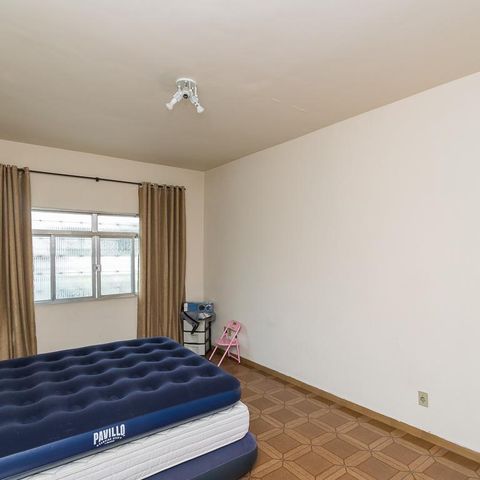 Casa à venda com 296m², 4 quartos e 2 vagas Casa à venda com 296m², 4 quartos e 2 vagasSuíte