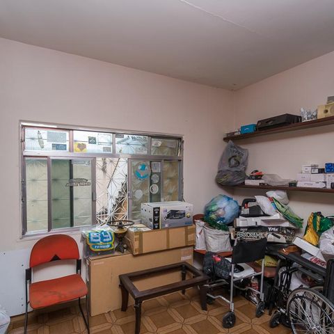 Casa à venda com 296m², 4 quartos e 2 vagas Casa à venda com 296m², 4 quartos e 2 vagasQuarto 2