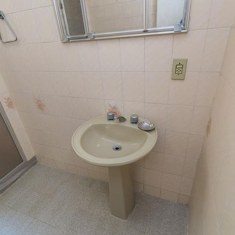 Casa à venda com 296m², 4 quartos e 2 vagas Casa à venda com 296m², 4 quartos e 2 vagasBanheiro Social 1