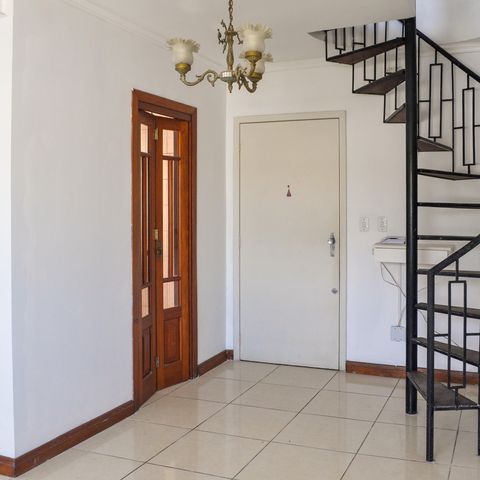 Apartamento à venda com 76m², 2 quartos e 1 vaga Apartamento à venda com 76m², 2 quartos e 1 vagaSala