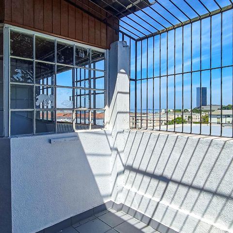 Apartamento à venda com 76m², 2 quartos e 1 vaga Apartamento à venda com 76m², 2 quartos e 1 vagaVaranda da Suíte