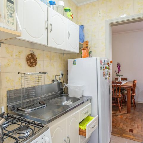 Apartamento à venda com 50m², 1 quarto e sem vaga Apartamento à venda com 50m², 1 quarto e sem vagaCozinha e Área de Serviço