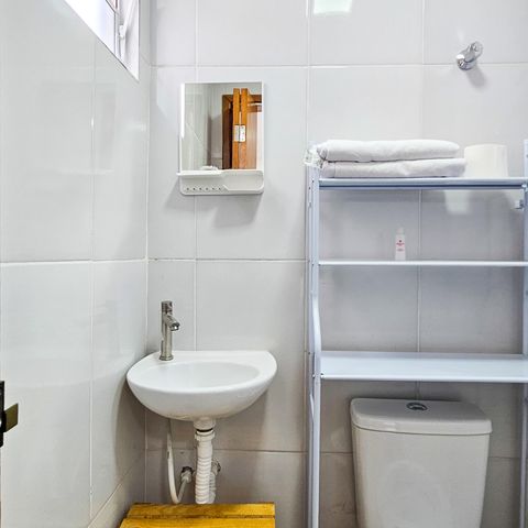 Studio para alugar com 18m², 1 quarto e sem vaga Studio para alugar com 18m², 1 quarto e sem vagaBanheiro