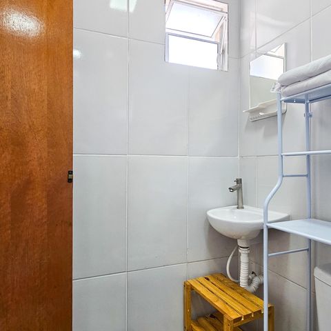 Studio para alugar com 18m², 1 quarto e sem vaga Studio para alugar com 18m², 1 quarto e sem vagaBanheiro