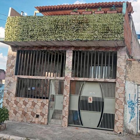 Casa à venda com 150m², 4 quartos e 4 vagas