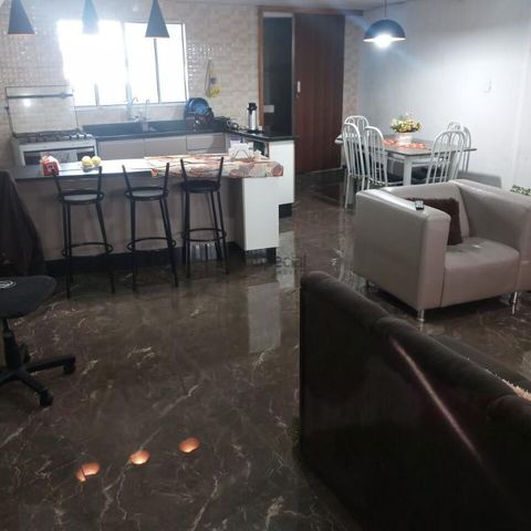 Casa à venda com 150m², 4 quartos e 4 vagas