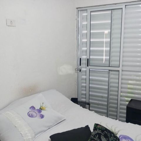 Casa à venda com 150m², 4 quartos e 4 vagas