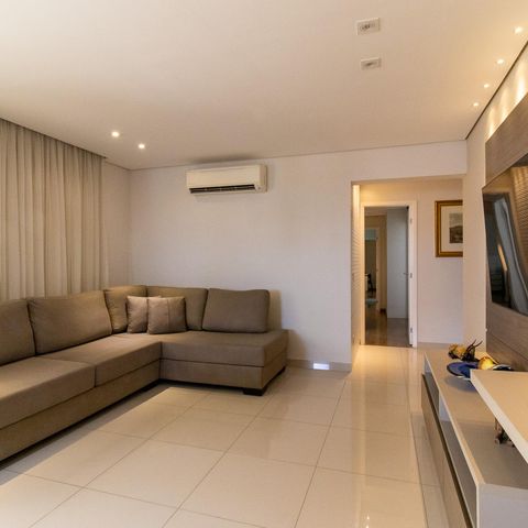 Apartamento à venda com 138m², 3 quartos e 3 vagas Apartamento à venda com 138m², 3 quartos e 3 vagasSala de Estar