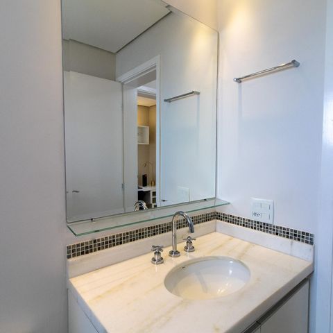 Apartamento à venda com 138m², 3 quartos e 3 vagas Apartamento à venda com 138m², 3 quartos e 3 vagasBanheiro da Suíte 2