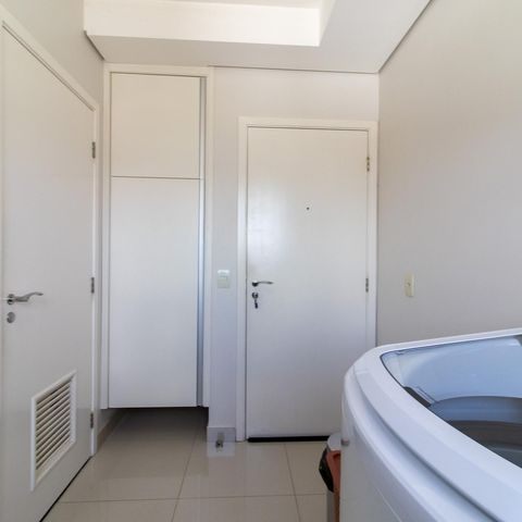Apartamento à venda com 138m², 3 quartos e 3 vagas Apartamento à venda com 138m², 3 quartos e 3 vagasÁrea de Serviço