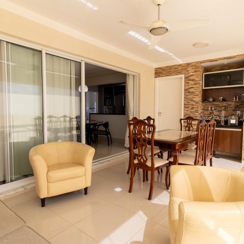 Apartamento à venda com 138m², 3 quartos e 3 vagas Apartamento à venda com 138m², 3 quartos e 3 vagasVaranda Gourmet