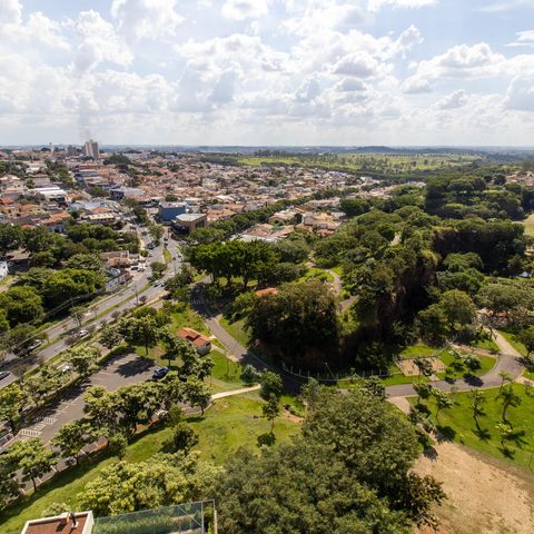 Apartamento à venda com 138m², 3 quartos e 3 vagas Apartamento à venda com 138m², 3 quartos e 3 vagasVista da Suíte 1