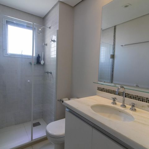 Apartamento à venda com 138m², 3 quartos e 3 vagas Apartamento à venda com 138m², 3 quartos e 3 vagasBanheiro da Suíte 2