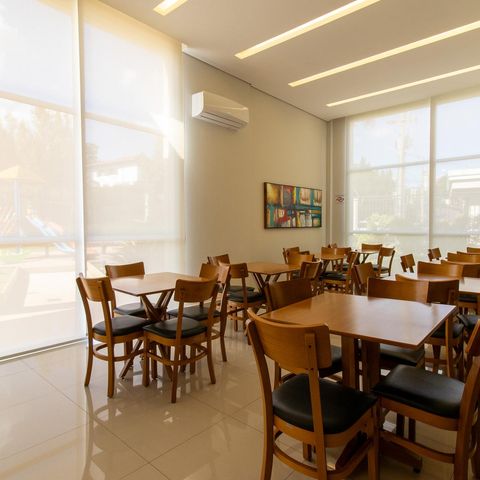 Apartamento à venda com 138m², 3 quartos e 3 vagas Apartamento à venda com 138m², 3 quartos e 3 vagasÁrea comum - Salão de festas