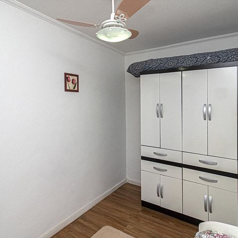 Casa à venda com 154m², 2 quartos e 4 vagas Casa à venda com 154m², 2 quartos e 4 vagasQuarto