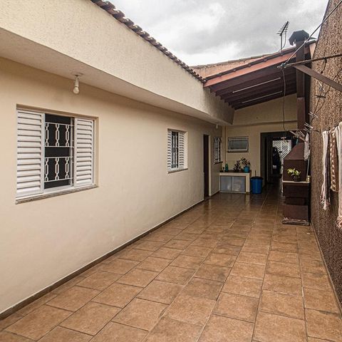 Casa à venda com 154m², 2 quartos e 4 vagas Casa à venda com 154m², 2 quartos e 4 vagasChurrasqueira