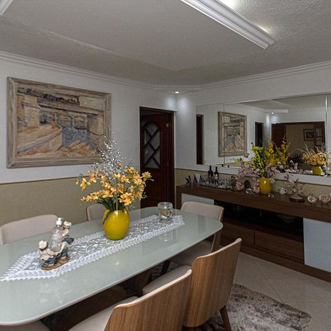 Casa à venda com 154m², 2 quartos e 4 vagas Casa à venda com 154m², 2 quartos e 4 vagasCopa