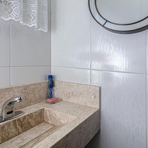 Casa à venda com 154m², 2 quartos e 4 vagas Casa à venda com 154m², 2 quartos e 4 vagasLavabo