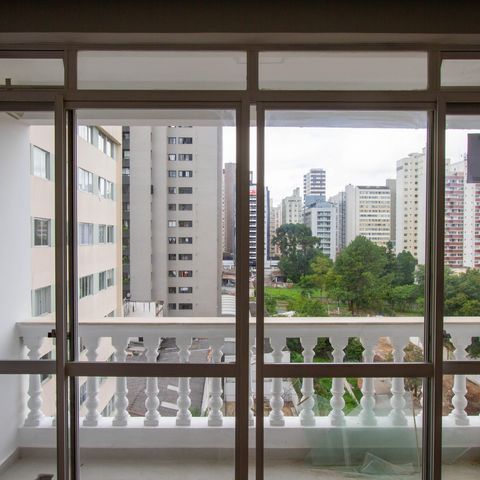 Apartamento para alugar com 150m², 3 quartos e 1 vaga Apartamento para alugar com 150m², 3 quartos e 1 vagaVaranda