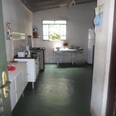 Casa à venda com 300m², 3 quartos e sem vaga