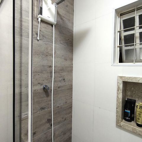 Casa à venda com 170m², 4 quartos e 2 vagas Casa à venda com 170m², 4 quartos e 2 vagasBanheiro da Suíte 1