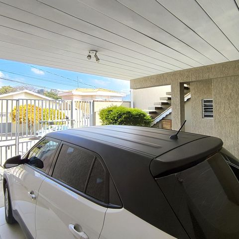 Casa à venda com 170m², 4 quartos e 2 vagas Casa à venda com 170m², 4 quartos e 2 vagasGaragem