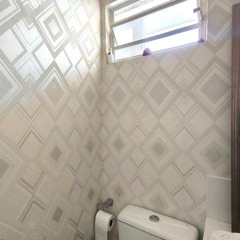 Casa à venda com 170m², 4 quartos e 2 vagas Casa à venda com 170m², 4 quartos e 2 vagasLavabo