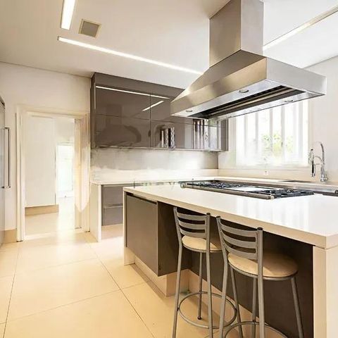 Casa à venda com 531m², 6 quartos e 2 vagas