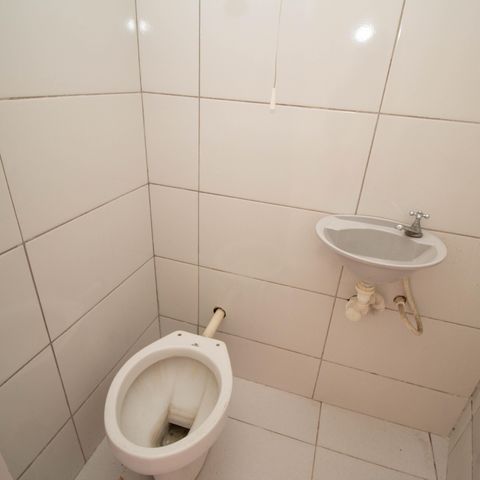 Casa à venda com 216m², 3 quartos e 1 vagaBanheiro de serviço