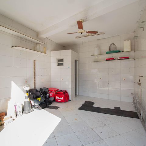 Casa à venda com 216m², 3 quartos e 1 vagaGaragem