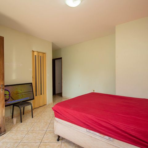 Casa à venda com 216m², 3 quartos e 1 vaga Suíte