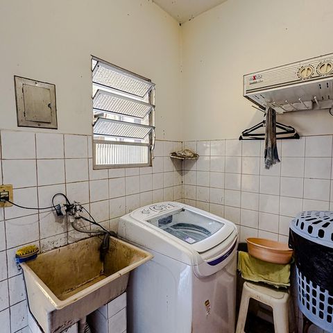 Casa à venda com 234m², 6 quartos e 4 vagasÁrea de Serviço