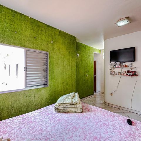 Casa à venda com 234m², 6 quartos e 4 vagasQuarto 1 - Suíte