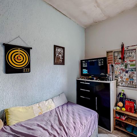 Casa à venda com 234m², 6 quartos e 4 vagasQuarto 6