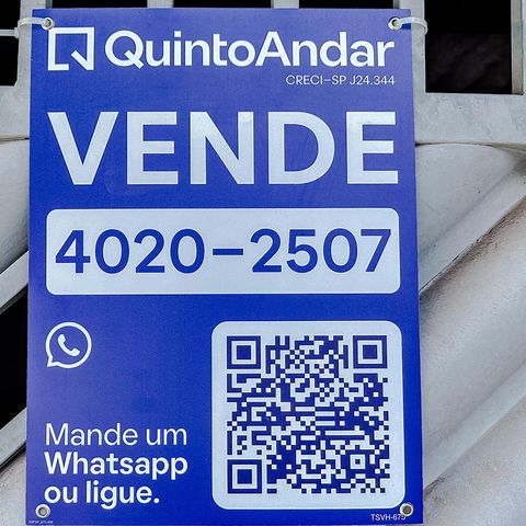 Casa à venda com 234m², 6 quartos e 4 vagasPlaquinha