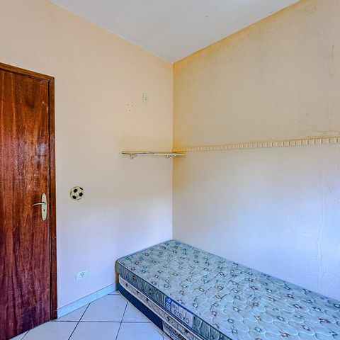 Casa à venda com 234m², 6 quartos e 4 vagasQuarto 4