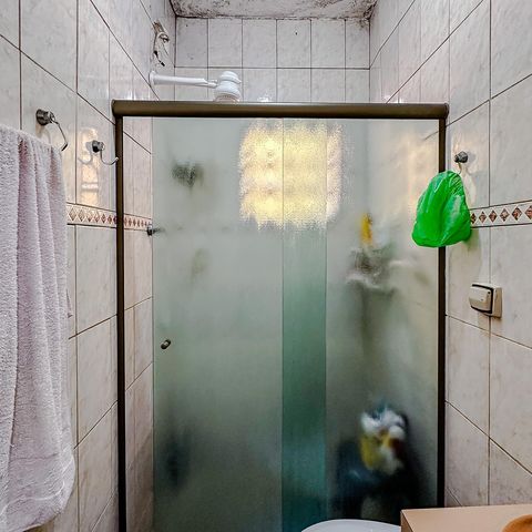 Casa à venda com 234m², 6 quartos e 4 vagasBanheiro 2