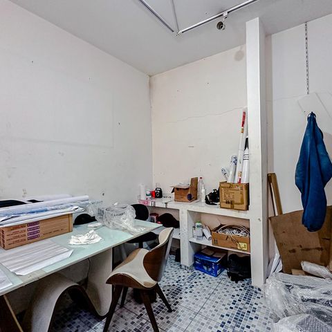 Casa à venda com 234m², 6 quartos e 4 vagasQuarto de Serviço