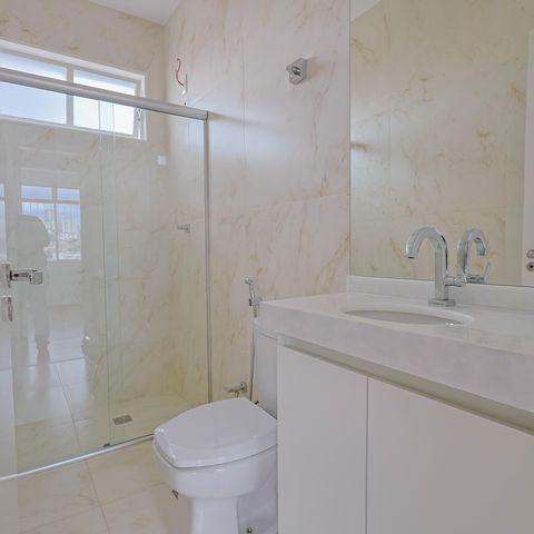 Apartamento à venda com 80m², 3 quartos e 1 vaga Apartamento à venda com 80m², 3 quartos e 1 vagaBanheiro