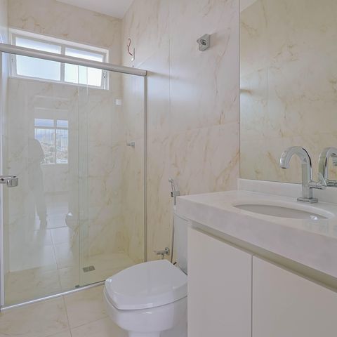 Apartamento à venda com 80m², 3 quartos e 1 vaga Apartamento à venda com 80m², 3 quartos e 1 vagaBanheiro