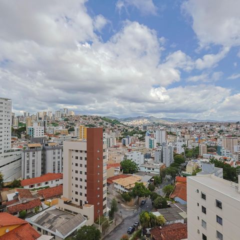 Apartamento à venda com 80m², 3 quartos e 1 vaga Apartamento à venda com 80m², 3 quartos e 1 vagaVista