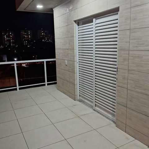 Casa à venda com 156m², 3 quartos e 3 vagas Casa à venda com 156m², 3 quartos e 3 vagasFoto 04