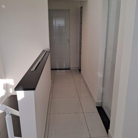 Casa à venda com 156m², 3 quartos e 3 vagas Casa à venda com 156m², 3 quartos e 3 vagasFoto 07