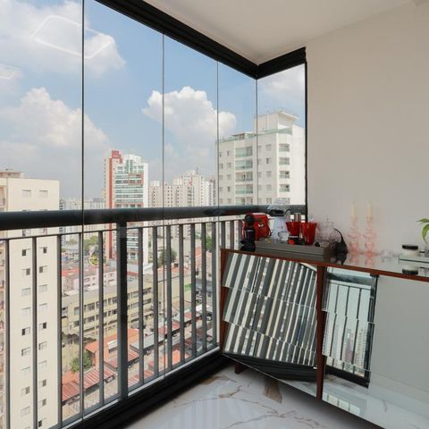 Apartamento à venda com 59m², 2 quartos e 2 vagas Apartamento à venda com 59m², 2 quartos e 2 vagasVaranda