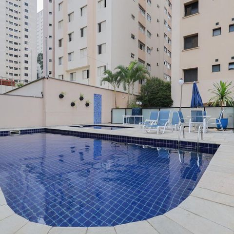 Apartamento à venda com 59m², 2 quartos e 2 vagas Apartamento à venda com 59m², 2 quartos e 2 vagasÁrea comum - Piscina