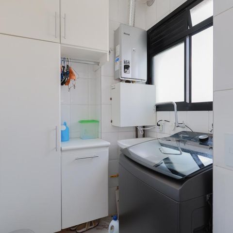 Apartamento à venda com 59m², 2 quartos e 2 vagas Apartamento à venda com 59m², 2 quartos e 2 vagasÁrea de serviço